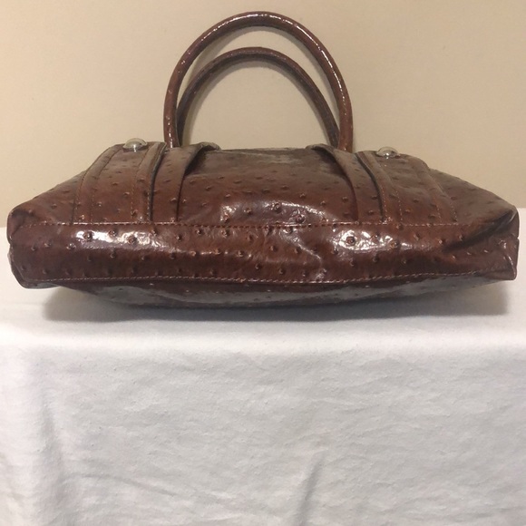 GUESS JOELLA tote bag. Faux Ostrich Embossed Leather. Rich brown shoulder bag. - Picture 7 of 16